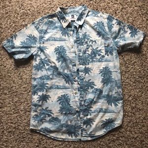Quiksilver Short Sleeve Button Up
